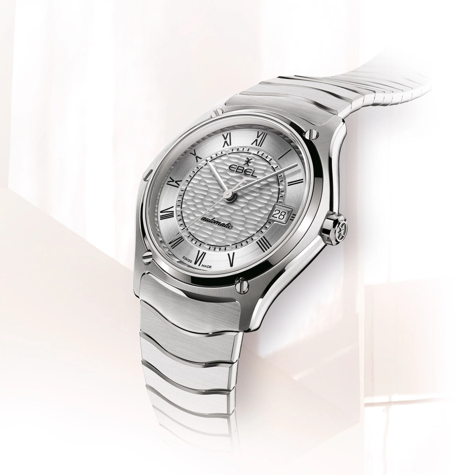 EBEL Sport Classic référence 1216708 avec bracelet à maillons vagues