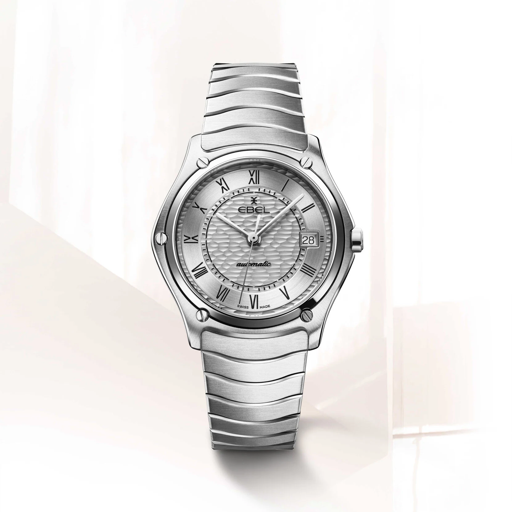 EBEL Sport Classic référence 1216708 avec bracelet à maillons vagues