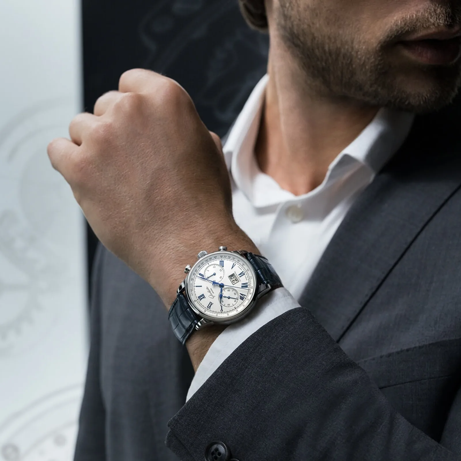 Glashütte Original Senator Chronograph resmi yaşam fotoğrafı