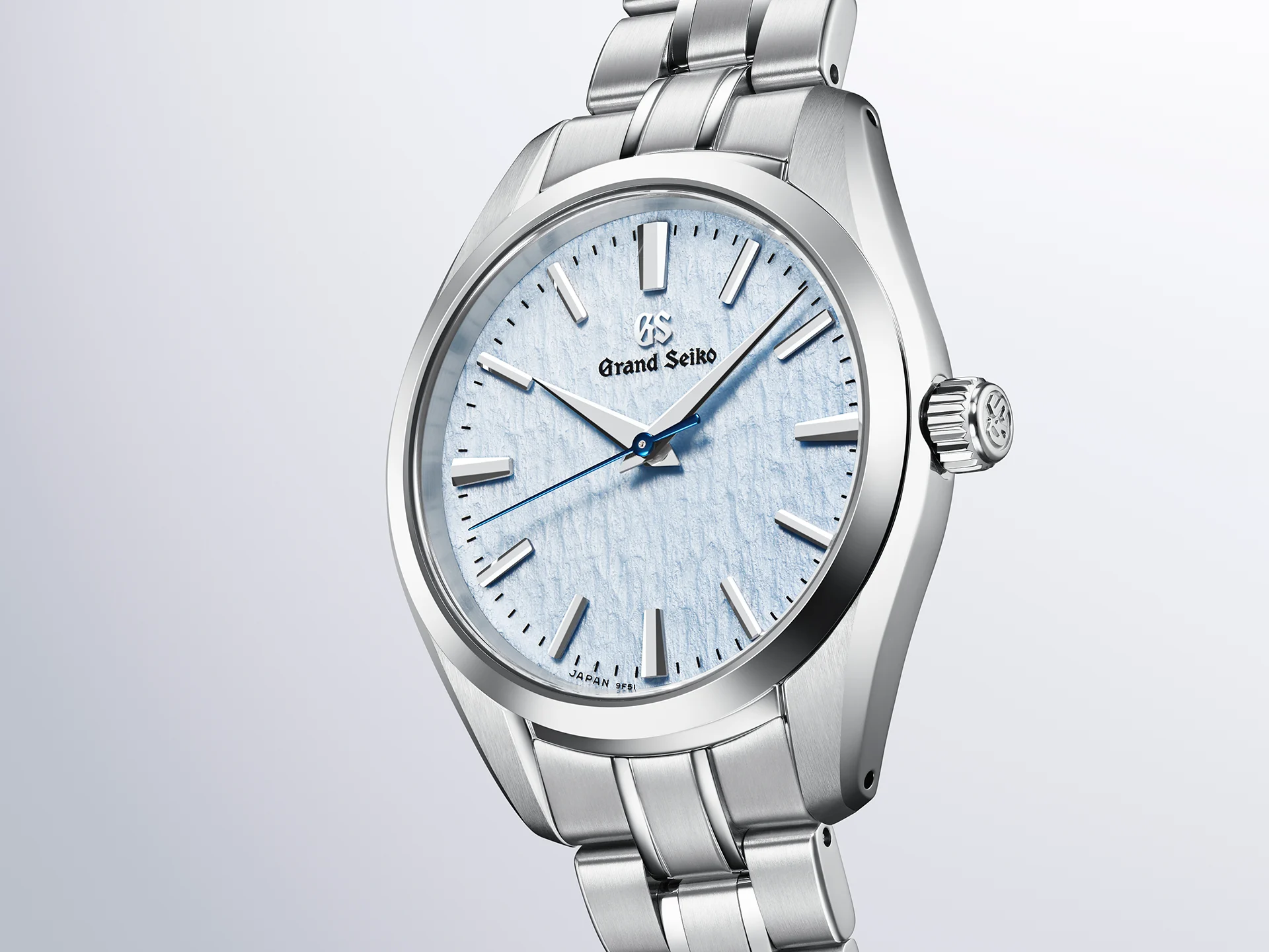 Grand Seiko SBGX361 mavi dokulu kadran ve polisajlı kasa detayı