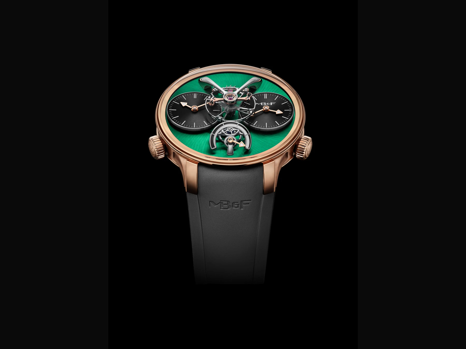 MB&F Legacy Machine N°1 EVO بالتيتانيوم والذهب الوردي