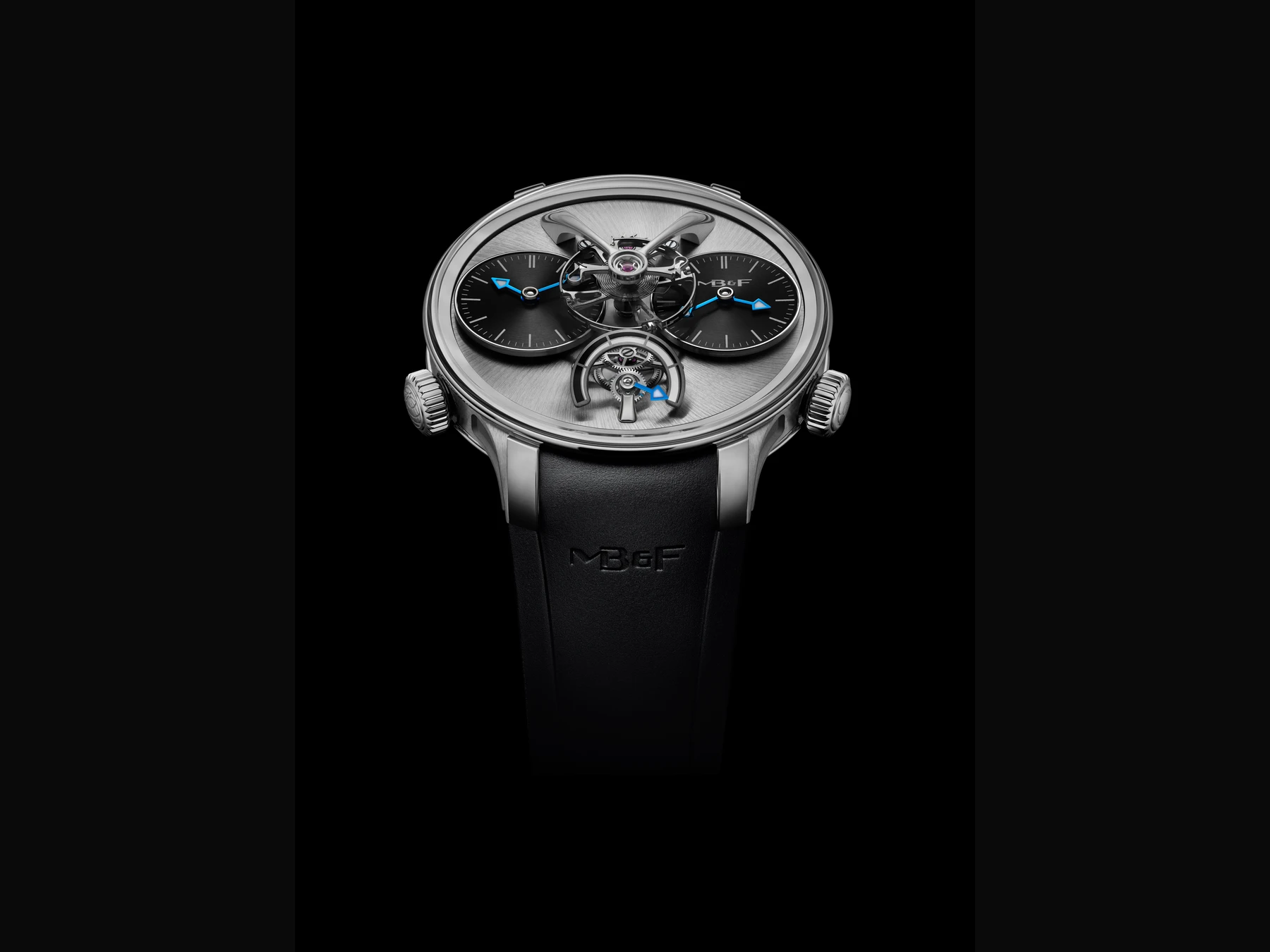 MB&F Legacy Machine N°1 EVO بالتيتانيوم والذهب الوردي