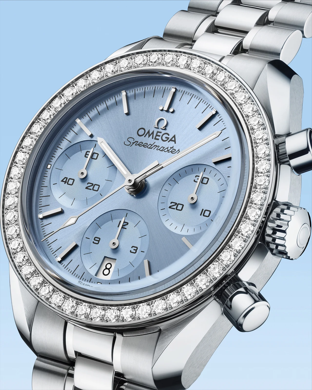 Vue de profil OMEGA Speedmaster 38 324.15.38.50.03.001