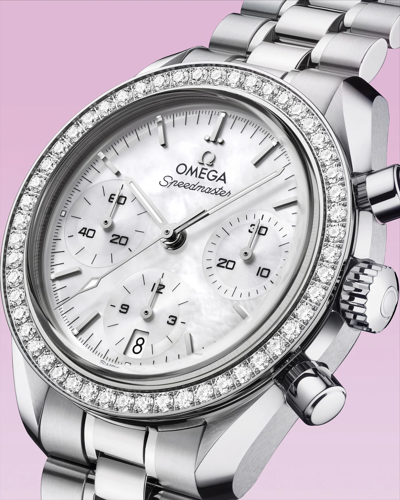 Vue de profil OMEGA Speedmaster 38 324.15.38.50.05.001